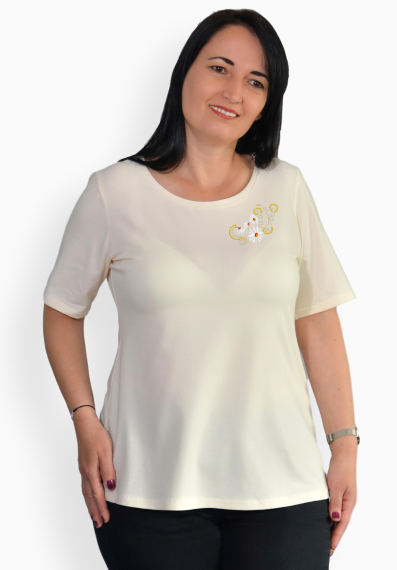 Tricou crem cu margarete delicate, maneca medie