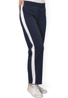 Pantaloni bleumarin, din bumbac flausat, cu o dunga lata alba, fara buzunare